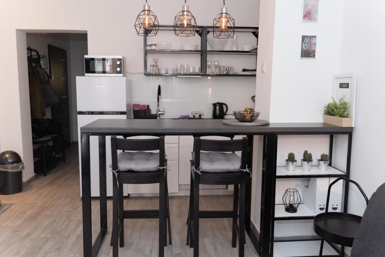 Apartman Ina Ösek Dış mekan fotoğraf